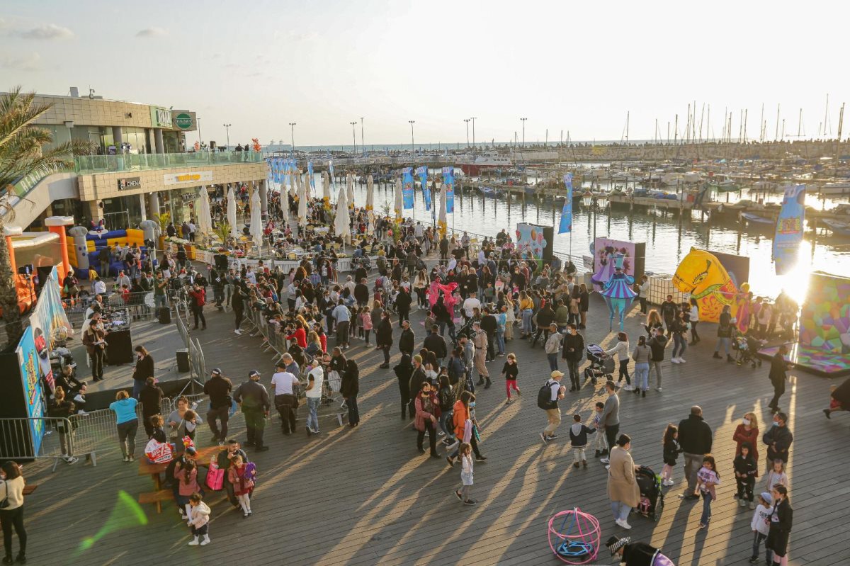 פסטיבל 'סלפי' במתחם המרינה מול | צילום: אדי ישראל