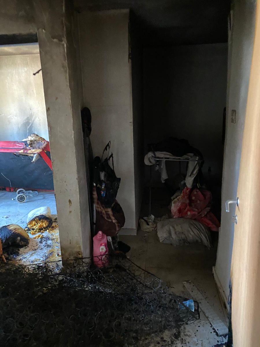 השריפה שפרצה בדירה | צילום: תיעוד מבצעי כבאות והצלה