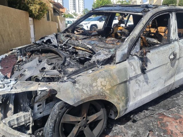 רכב הוצת באשקלון (ארכיון)| צילום: מערכת אשקלונים