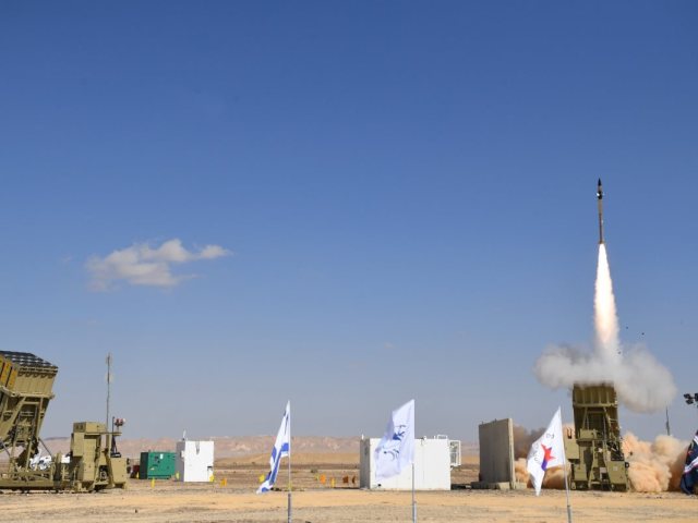 מערכת כיפת ברזל בפעולה. צילום: דוברות משרד הביטחון