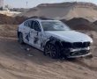 שטח מלחמה: מכוניות הרוסות ומשאיות הפוכות 