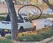 צפו: שתי תאונות הבוקר באותו הרחוב, הרכבים התהפכו, הנוסעים ניצלו בנס (וידאו)  