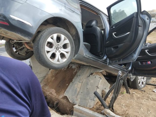 תאונה עצמית בכיכר צפניה | צילום: מערכת אשקלונים