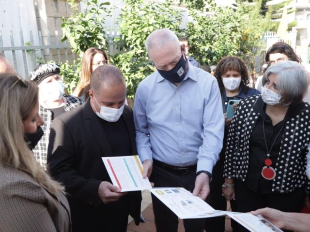 שר החינוך, יואב גלנט וראש העיר, תומר גלאם, בביקור באשקלון| צילום: אלדד עובדיה