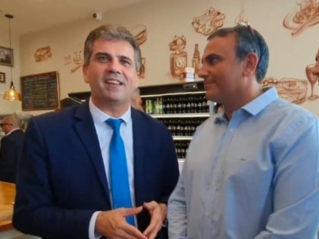 עו"ד יוסי דיין והשר אלי כהן | צילום: אתר אשקלונים