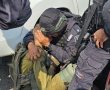 דניאל קופף (צילום: דו"צ) מסייעים לשני מתנדבי מד"א לכיש להנציח את אביהם, סגן ניצב אבי עמר - שנפל בקרבות בשבעה באוקטובר