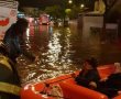 צפו: 9 בני אדם חולצו, כבישים מוצפים