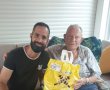 70 מנות שווארמה נתרמו ע"י "שווארמה שמש" לשורדי שואה בנס ציונה !