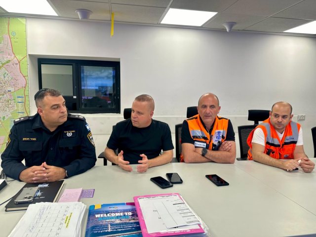 הערכת המצב הערב באשקלון | צילום: דוברות עיריית אשקלון 