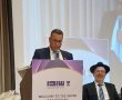 ב'דינר' המפואר: תלמיד 'שובו' שר וריגש את רה"ע ואת הגבירים (וידאו)