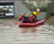 לכוד חולץ מגג רכבו בעקבות הצפה מתחת לגשר סמוך לצומת אמונים