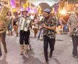 חגיגה של תיאטרון, אומנות רחוב ומוזיקה אלטרנטיבית בעיר העתיקה