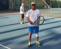 אפי ביתן ז"ל במגרש הטניס באשקלון