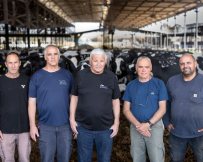 רפתנים מעוטף עזה. קרדיט- שחר יורמן