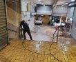 עיריית אשדוד במבצע ניקיון במרכזים המסחריים לקראת פסח