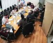 מיתר במשבר עמוק: משרד הפנים מציב אולטימטום, כלל חברי המועצה על הכוונת